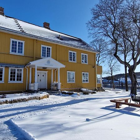 Granavolden Hotel & Gjaestgiveri エクステリア 写真